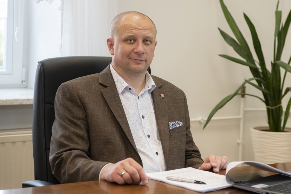 - damian_szubart_burmistrz.jpg